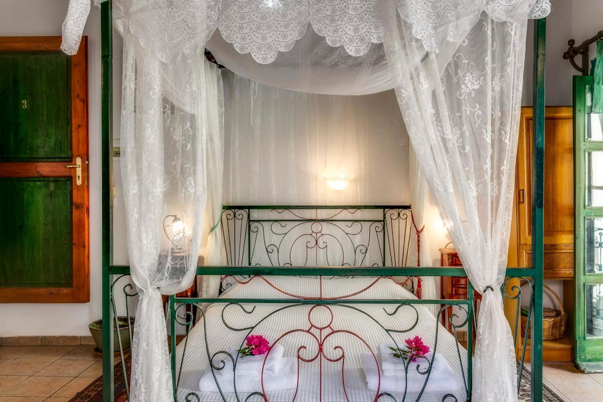 Ifigenia Lux Maisonette In Oldtown And Villas In Theriso Vilage 14 Km Outside Of Chania Chania  Exteriér fotografie
